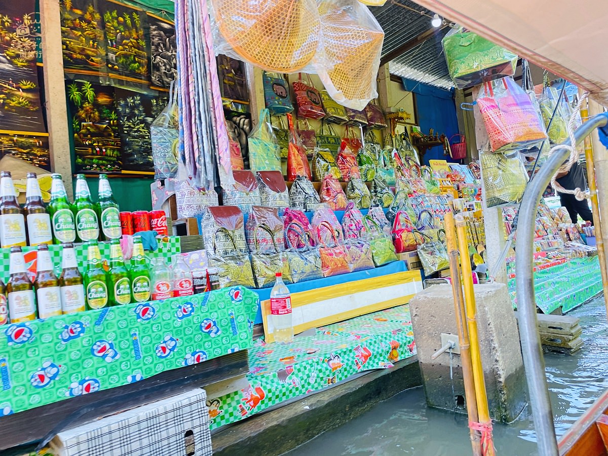 曼谷一日遊丹能莎朵水上市場攤販