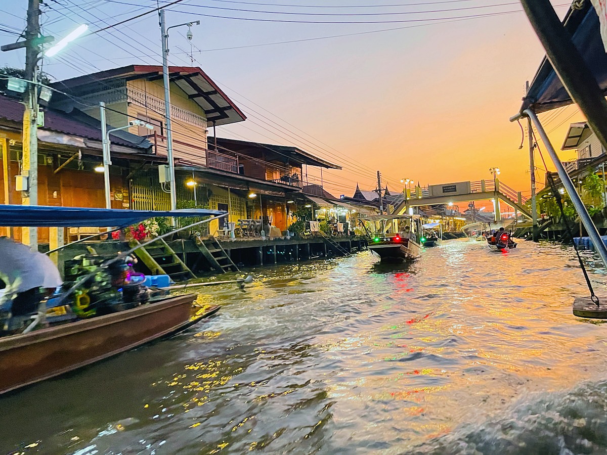 曼谷一日遊泰國新手景點：丹能莎朵、安帕瓦水上市場、美功鐵道市集