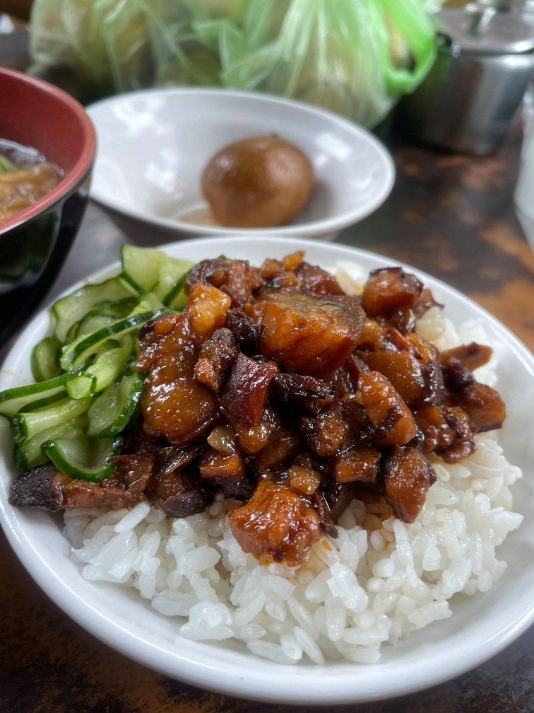 西門町美食｜一甲子餐飲滷肉飯