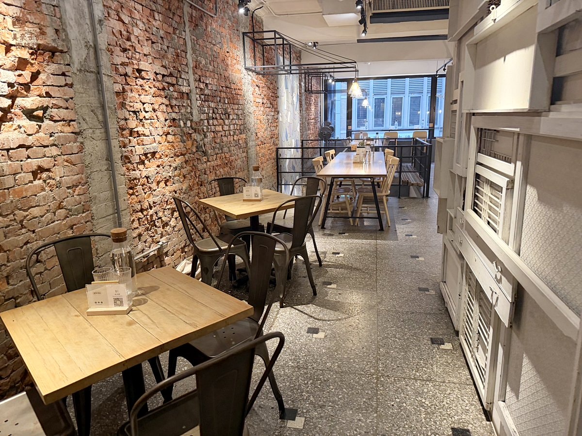台北推薦有Wifi適合看書咖啡廳| Heritage Bakery & Cafe  工業設計風