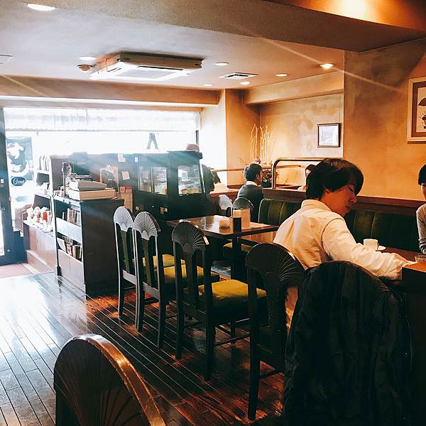 東京咖啡廳上野美食早餐推薦 Cafe Lapin座位