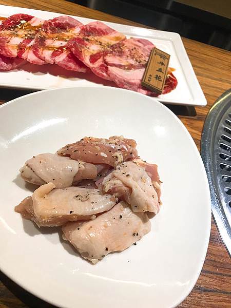 台北東區燒肉推薦上吉燒肉豬腸