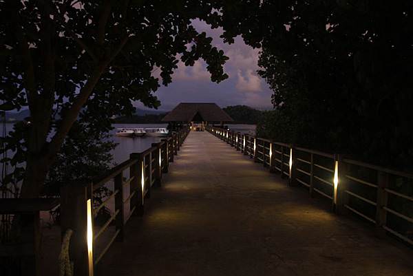 馬來西亞沙巴住宿｜亞庇Gaya Island Resort 加雅島度假村夜景