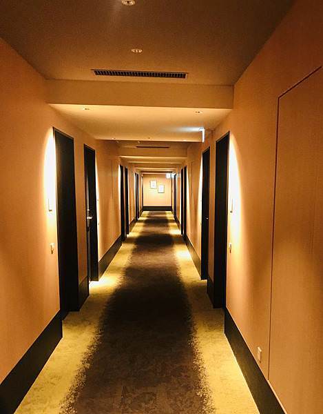 九州福岡住宿博多蒙特哀馬納酒店房間走廊