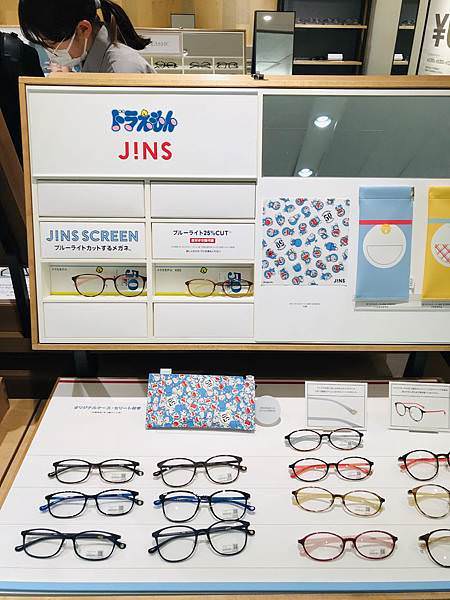 在日本配JINS眼鏡評價