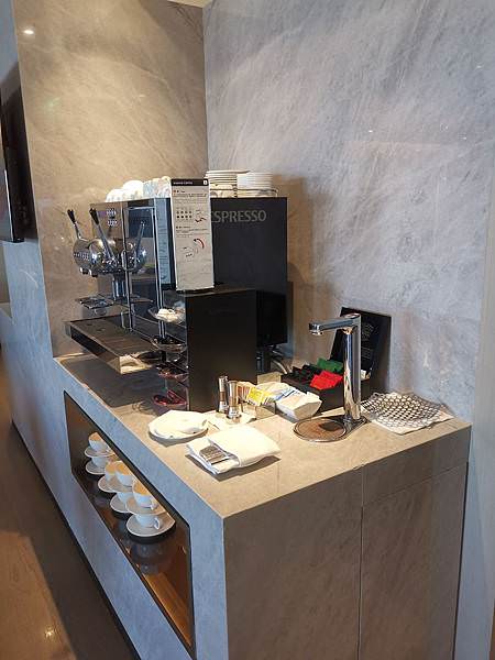 新北板橋希爾頓飯店悅市集行政酒廊咖啡機