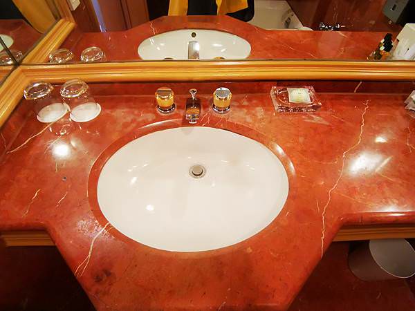 台北國賓飯店洗手檯