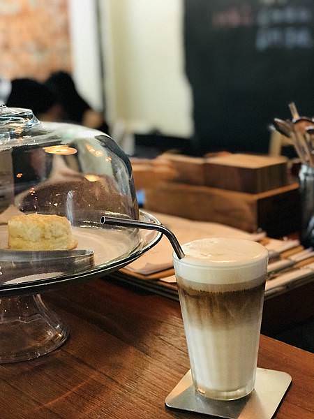 六張犁咖啡廳：老木咖啡 燕麥奶咖啡