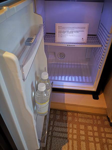 台北萬豪酒店雙人房冰箱