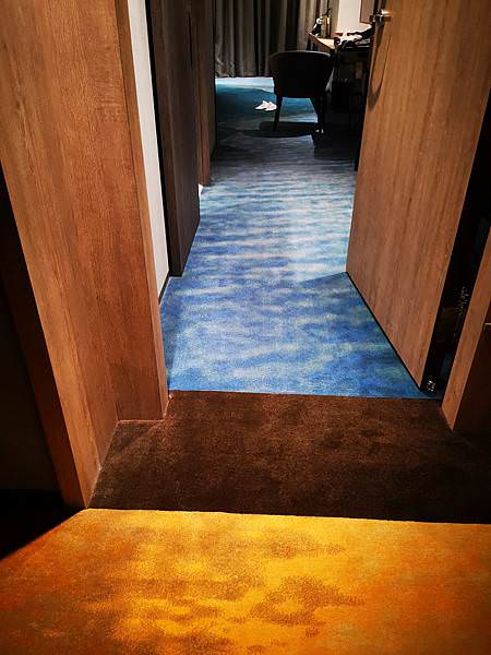 和逸飯店桃園館COZZI Blu地毯設計