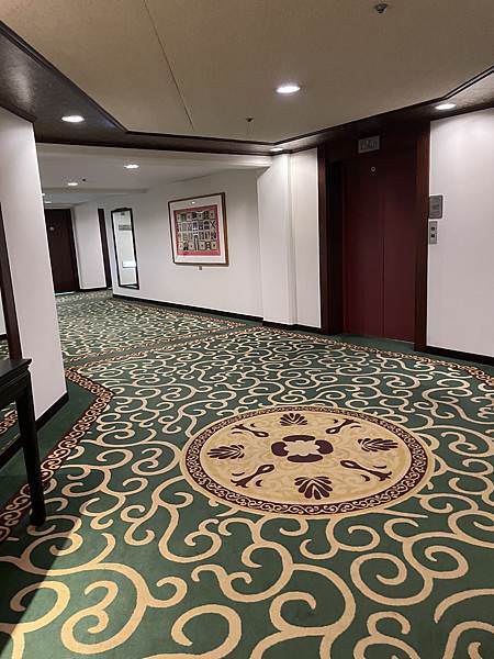 台北福華飯店住宿房間走廊