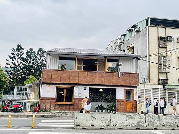 台北新開幕綠河咖啡廳