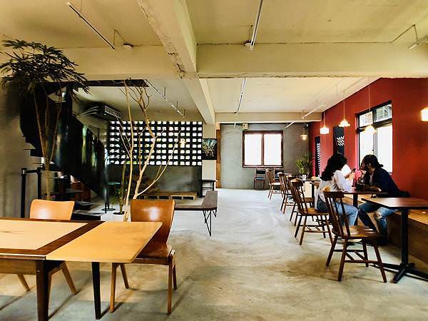 台北綠河咖啡廳一樓座位