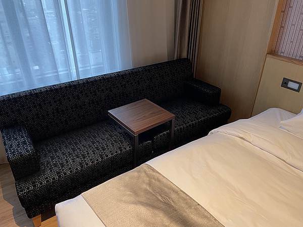 格拉斯麗台北飯店雙床房沙發