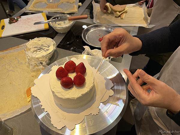 台北料理教室桂冠窩廚房草莓戚風蛋糕課程