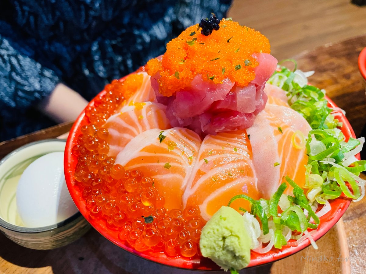 台北平價日本料理丼賞和食鮭魚火山丼