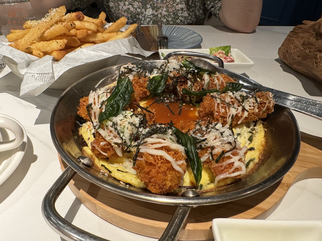 高雄美食｜漢來PAVO餐酒牡蠣炸蛋