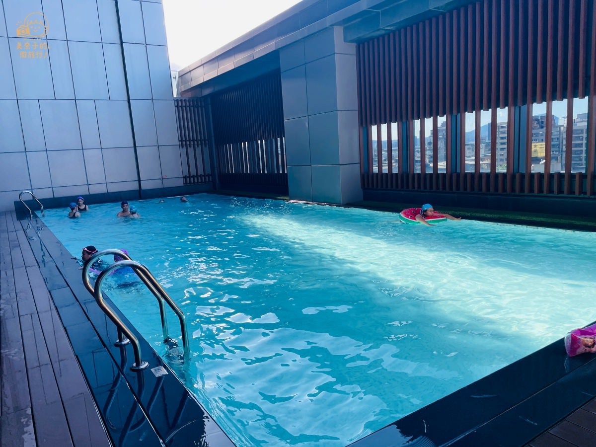 台北住宿凱達飯店游泳池