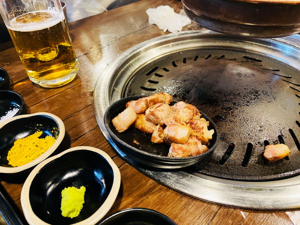 韓國美食首爾肉典食堂韓國烤肉豬腱肉