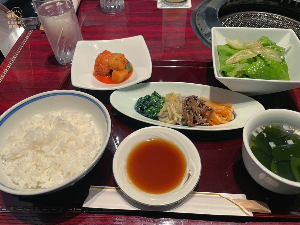 敘敘苑燒肉｜東京必吃美食，燒肉泡菜沙拉都好吃！