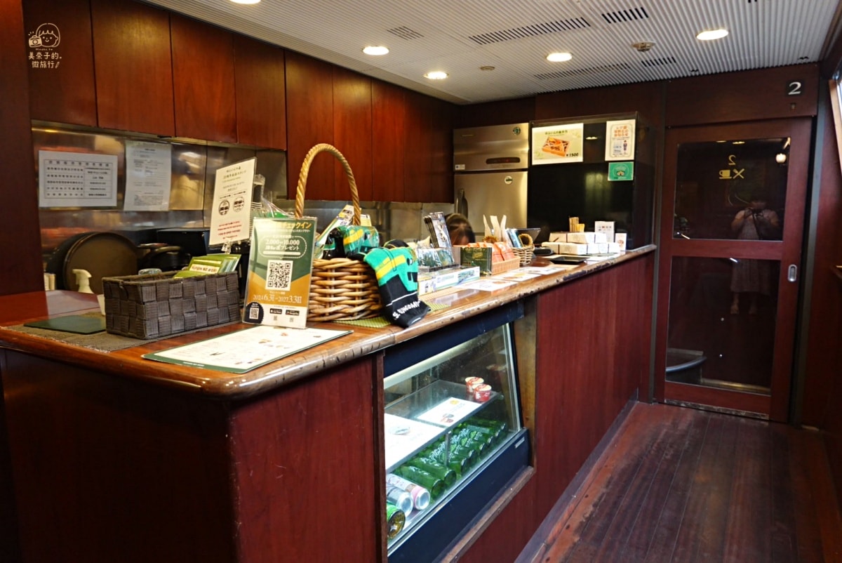 【由布院溫泉推薦】一日散策 :金鱗湖景點、美食、湯布院町住宿攻略(含由布院之森預約教學) - 第4張圖 由布院之森車廂:販賣部