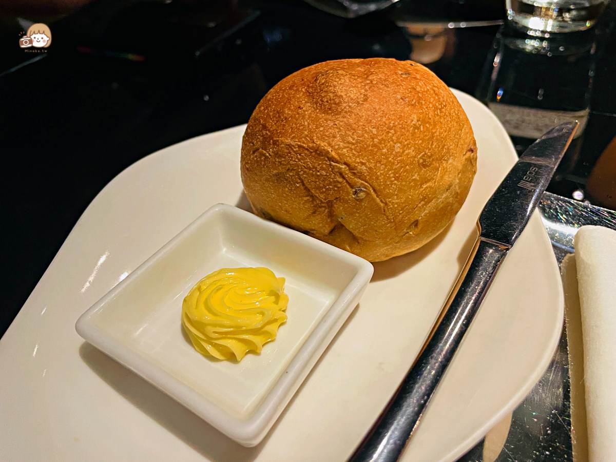 台北墨賞鐵板燒麵包