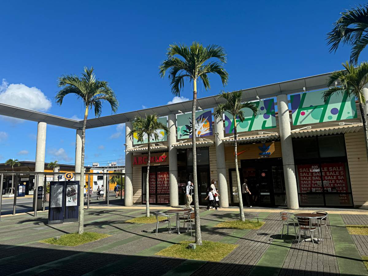 沖繩 Outlet Ashibinaa 購物中心：推薦品牌ABC Mart