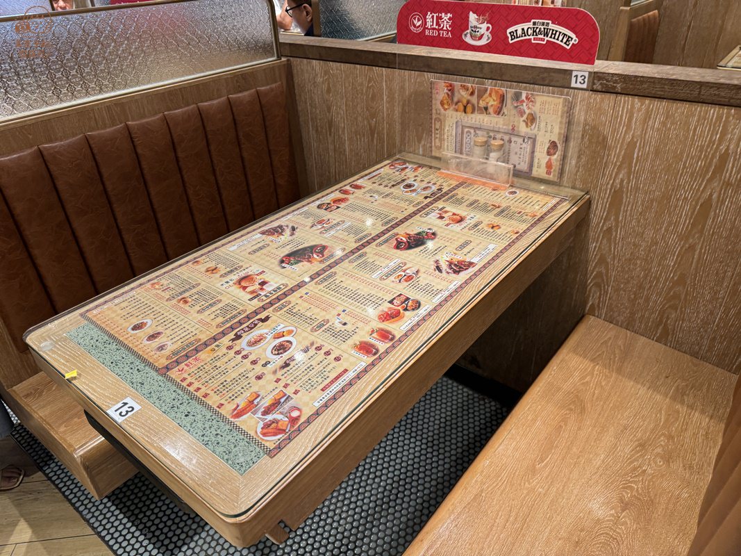 香港美食｜尖沙咀紅茶冰室內用座位
