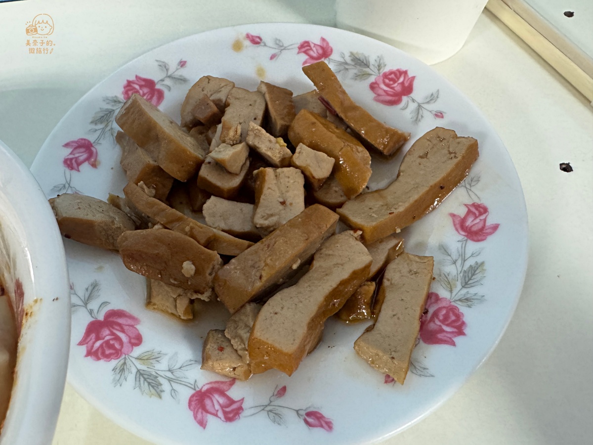 【頂好名店城美食】一開門就排隊,台北東區龍門美景紅油炒手:銷魂椒麻香 - 第6張圖 頂好名店城美食|東區龍門美景紅油炒手豆乾