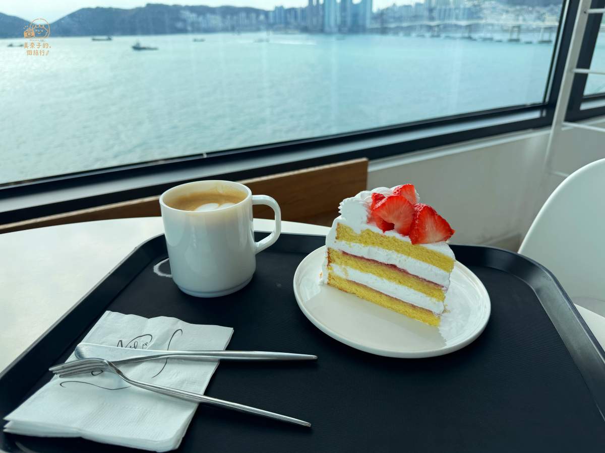 白淺灘文化村AETHER咖啡廳｜釜山影島Cafe草莓蛋糕