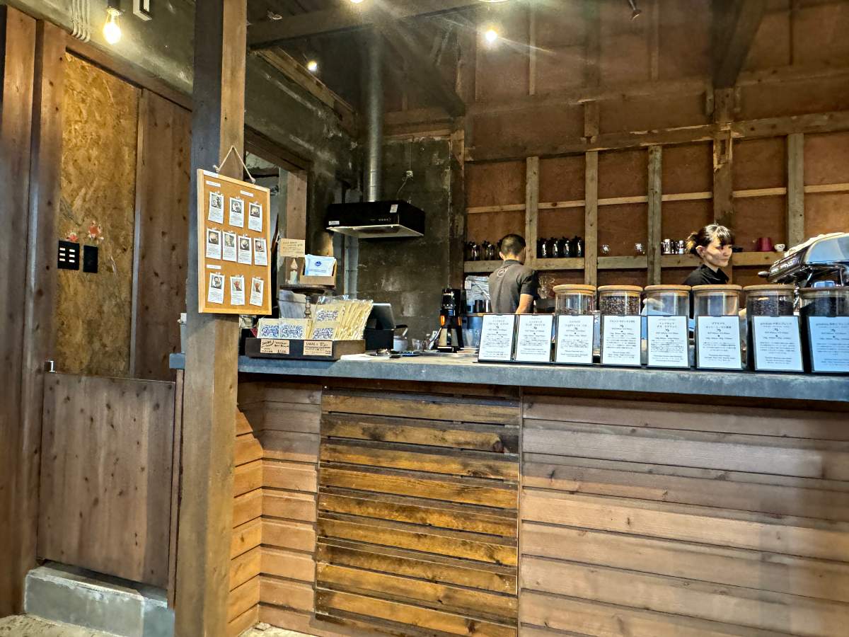沖繩咖啡廳｜那霸美食COFFEE potohoto 店內環境