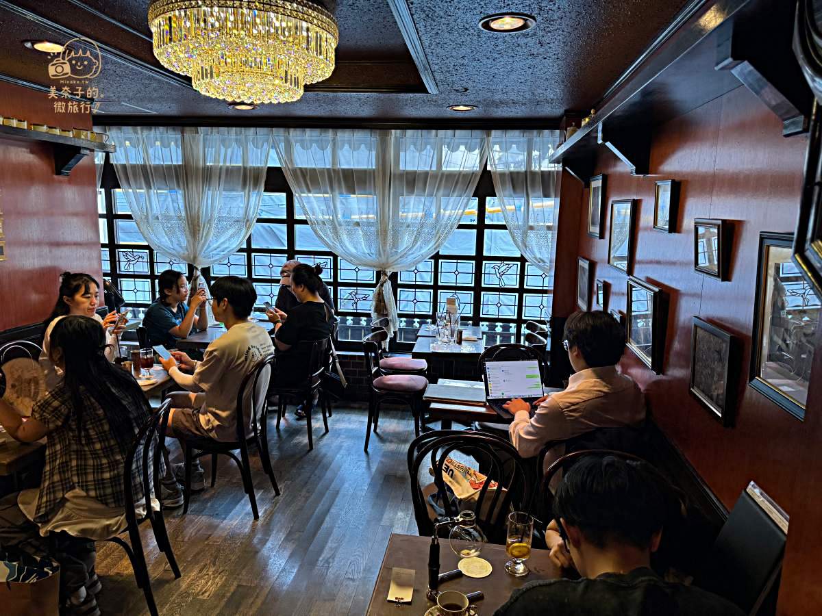 LiLo Coffee Kissa 大阪咖啡聽內用區域