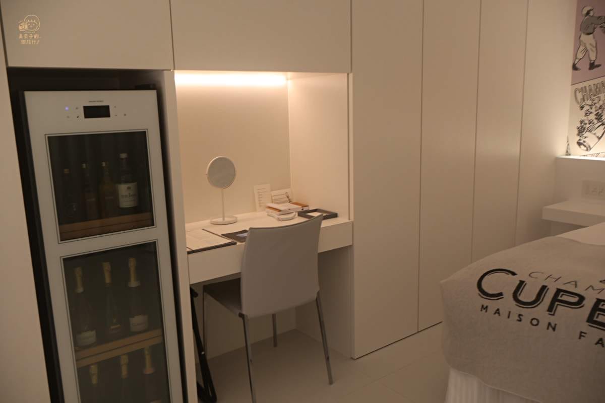 大阪Cuvée J2 Hôtel Osaka香檳飯店臥室區域