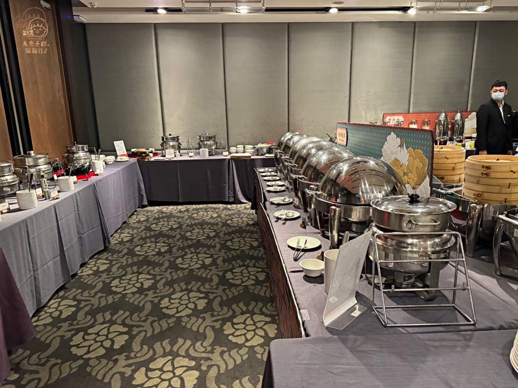 【2024台南晶英飯店】親子友善住宿、超豐盛早餐、水晶廊36計調酒 - 第23張圖 台南晶英酒店早餐