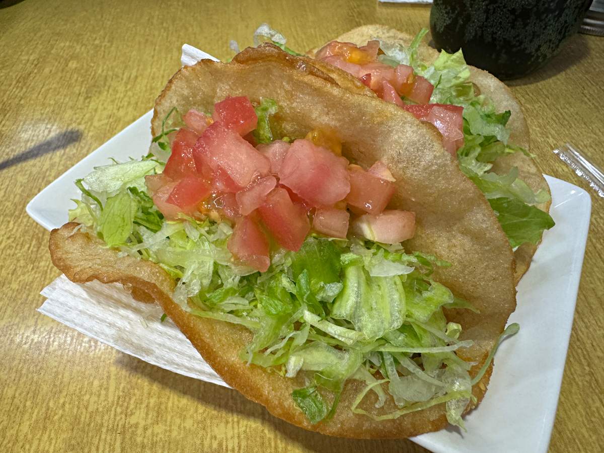 2024沖繩美食｜國際通LUCKY TACOS：清爽美味