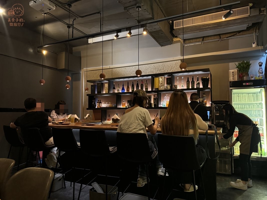 台北居酒屋 酒桃Sake momo餐酒館吧檯