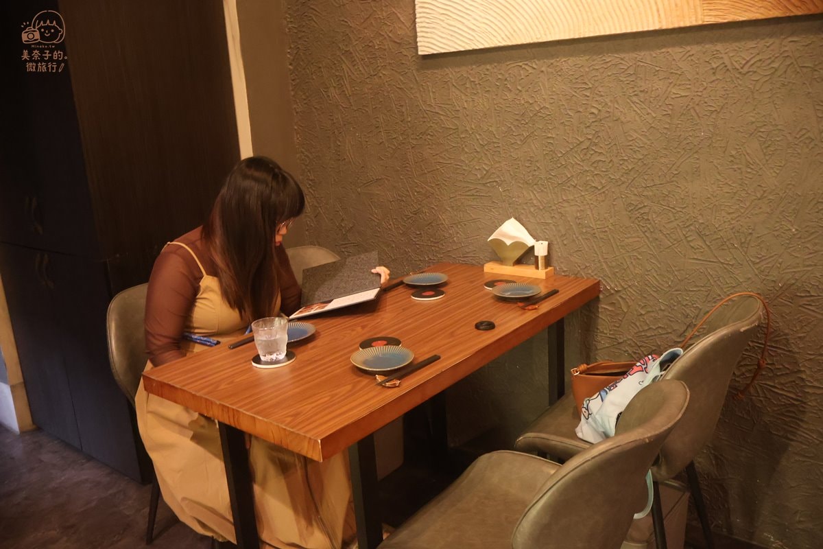 台北居酒屋 酒桃Sake momo餐酒館座位