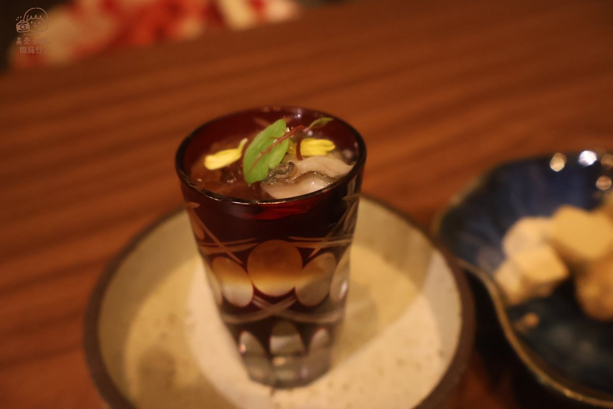 【2024台北居酒屋】餐點好吃下酒:酒桃Sake momo 東區質感餐酒館 - 第20張圖 酒桃Sake momo 餐酒館生蠔