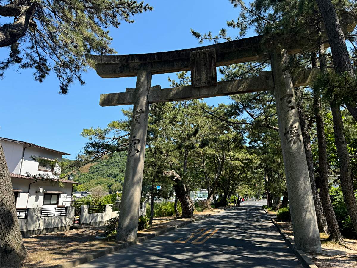 岡山景點｜吉備津神社鳥居