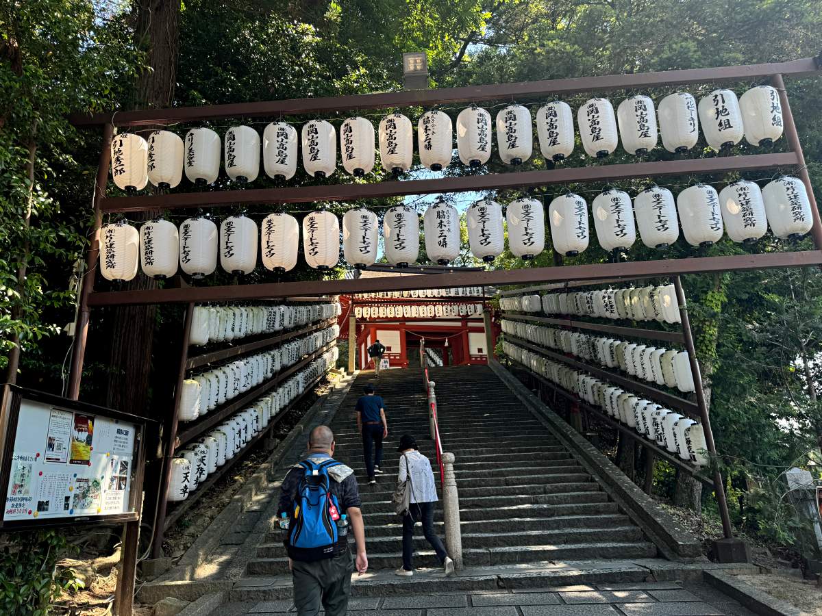 吉備津神社的入口