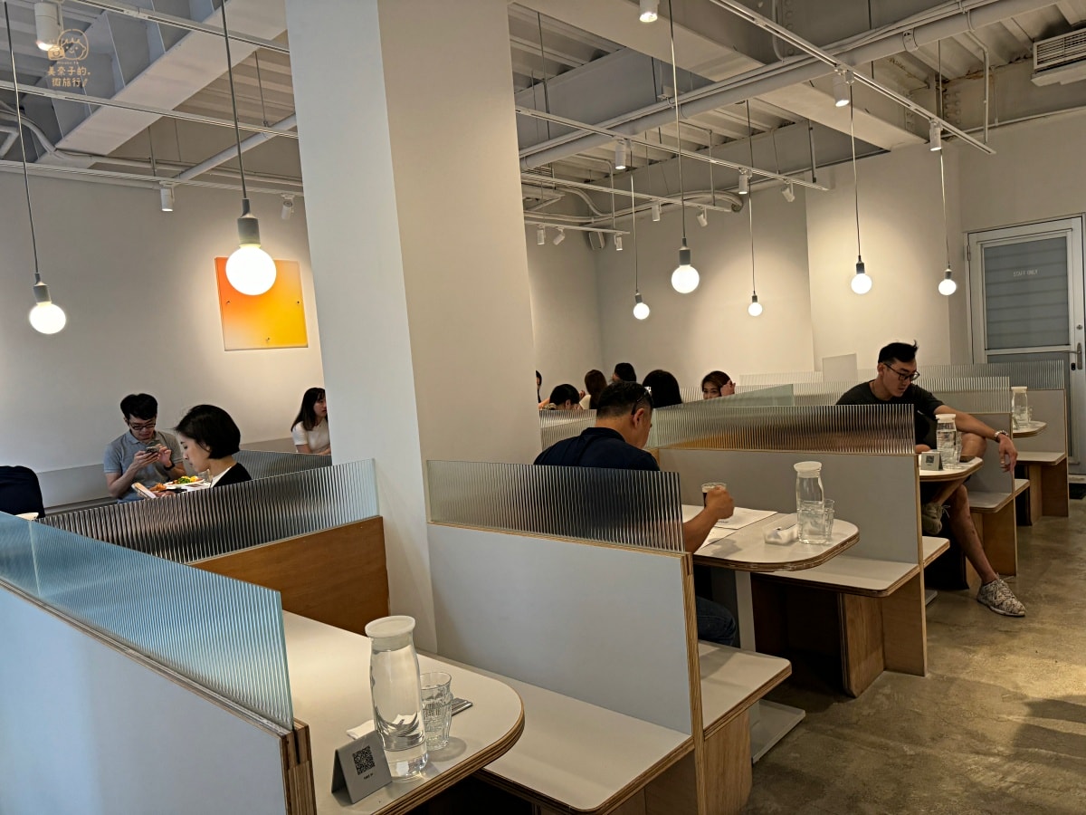 BRUN不然信義店｜2024台北推薦質感早午餐美食 內用座位