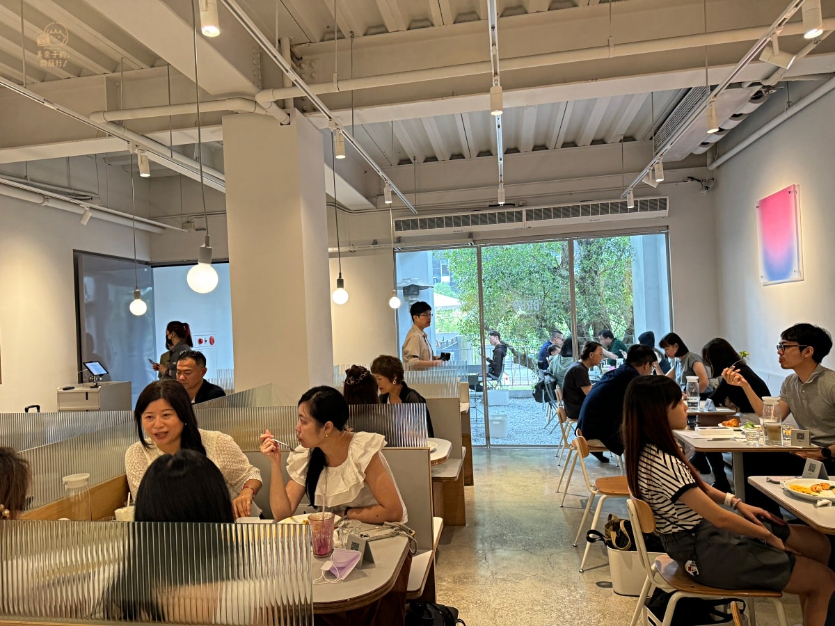 BRUN不然信義內用環境
