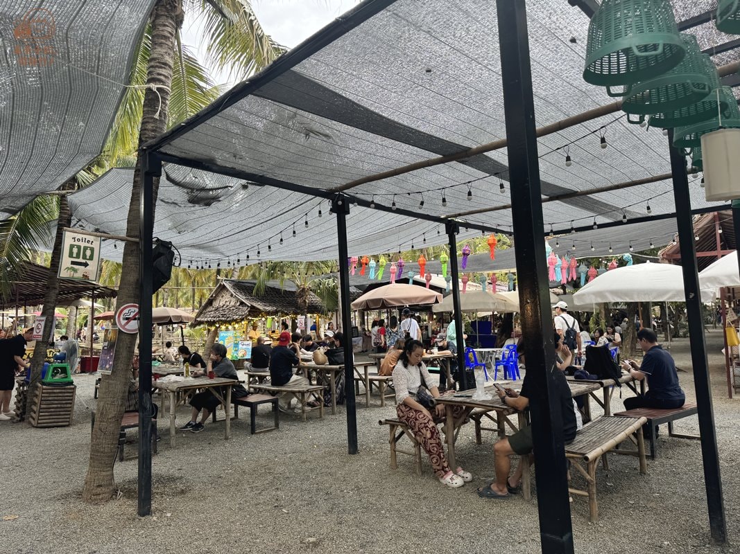 椰林市集 Coconut Market飲食區域