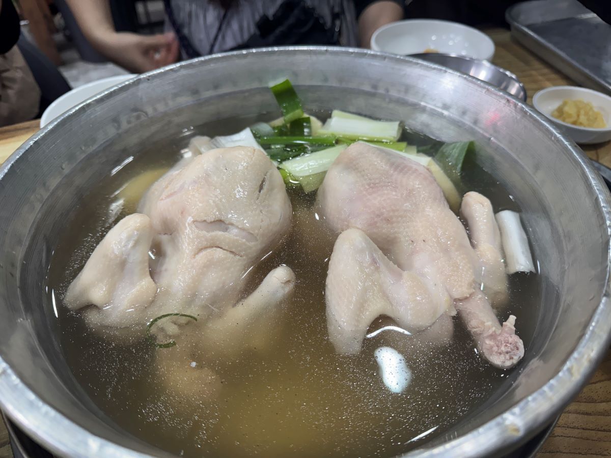 東大門美食 #2 孔陵一隻雞
