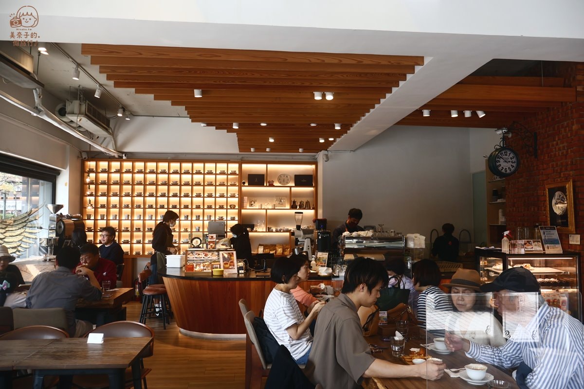 台北早午餐推薦｜波赫士領地精品咖啡館 吧台區域