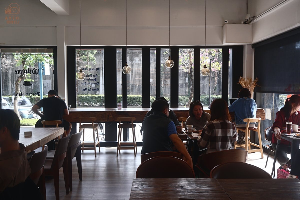 台北早午餐推薦｜波赫士領地精品咖啡館 wifi免費提供