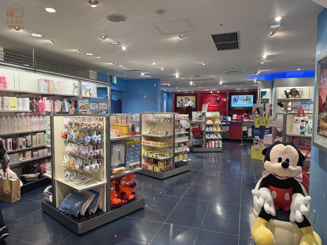 日本福岡Parco百貨公司迪士尼商店