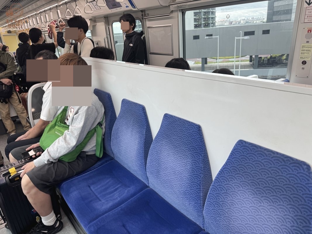 羽田機場到東京市區：東京單軌列車（Tokyo Monorail）座位