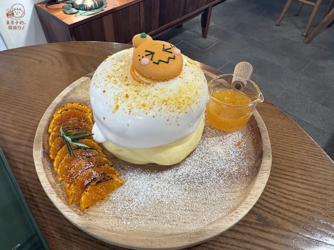 弘大美食｜首爾自由行必吃TRIBE Cafe ：推薦漢拿山橘子舒芙蕾口味