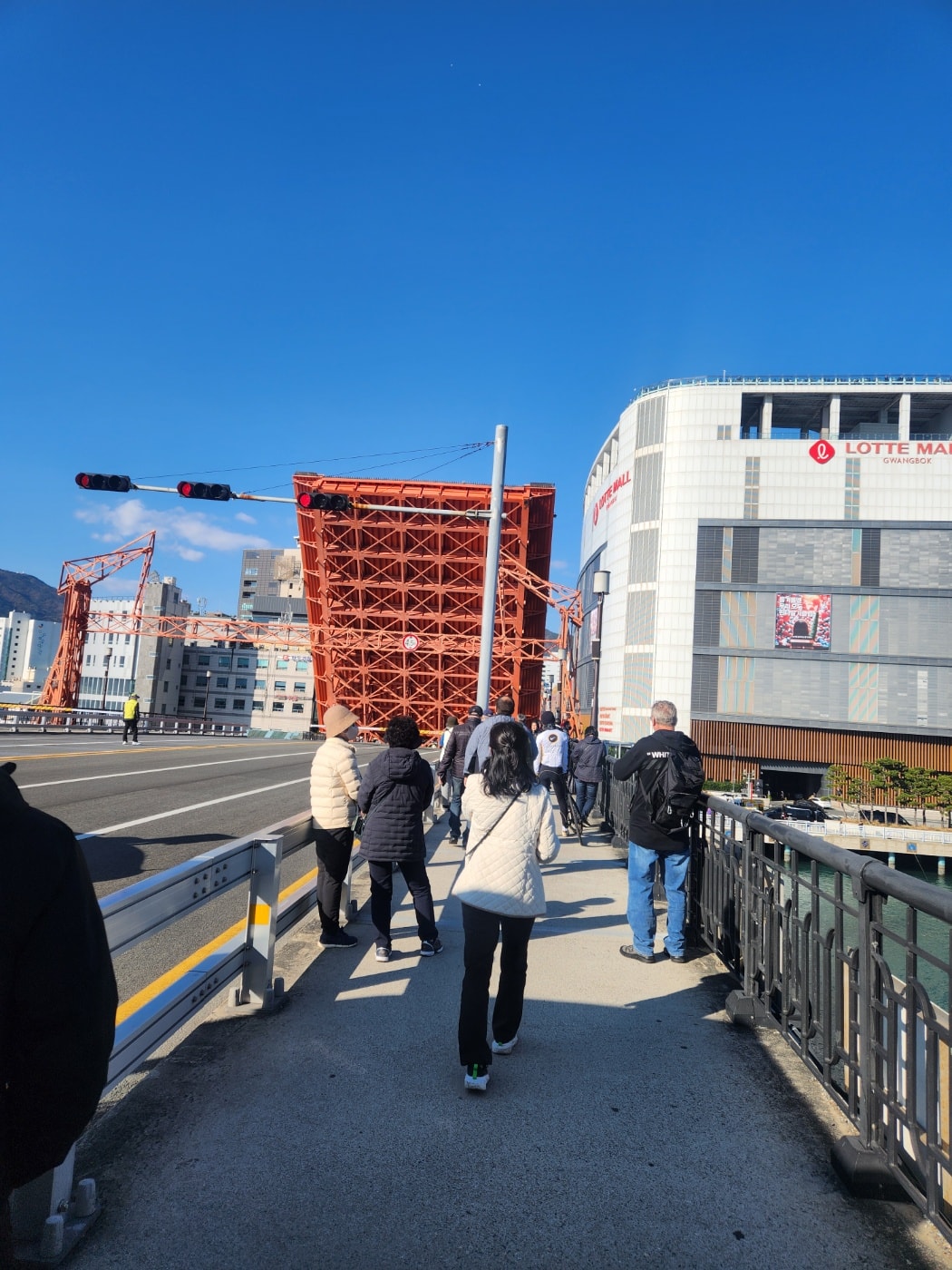 【2025釜山南浦洞】韓國自由行攻略:交通/釜山膠囊列車/景點/住宿/美食整理 - 第7張圖 南浦洞景點 #2 影島大橋